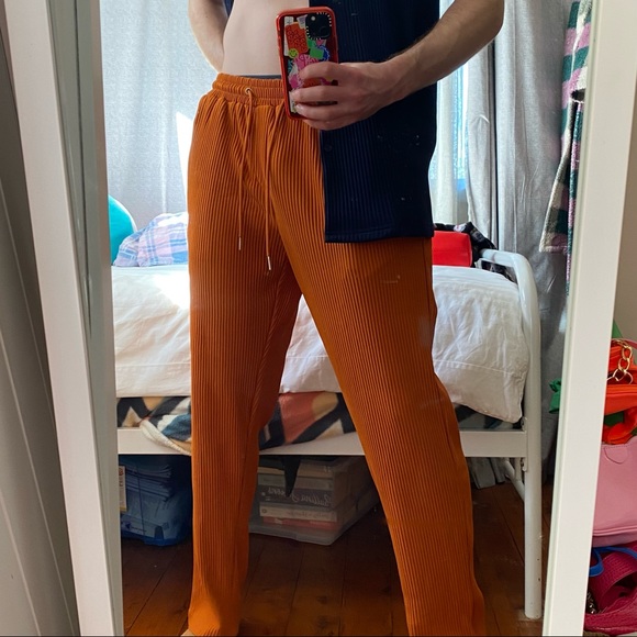 BooHoo Man Pleated Burnt Orange Trousers with Drawstring - Size M - Picture 4 of 4
